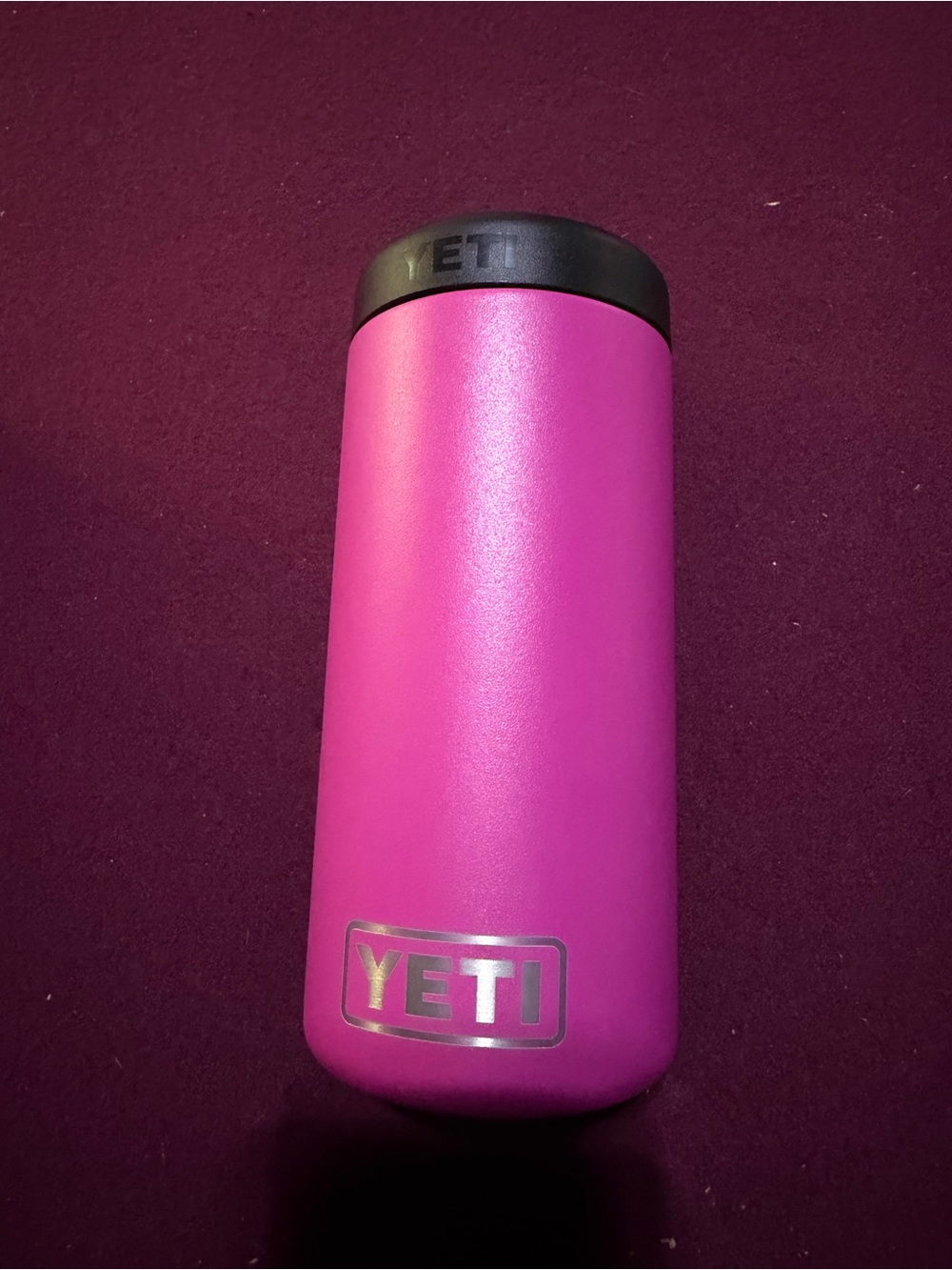 Yeti Slim Colster - Prickly Pear Pink